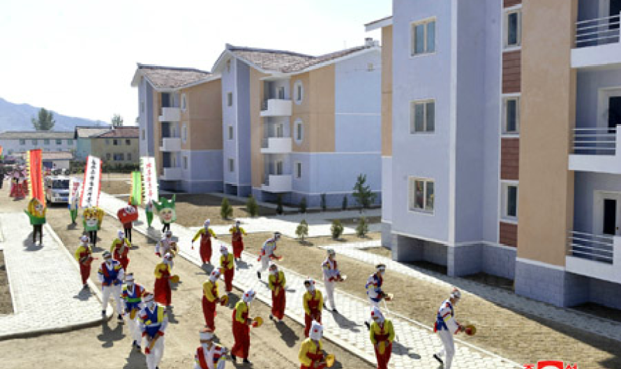 Nuevas viviendas reconstruidas en Kangwon.