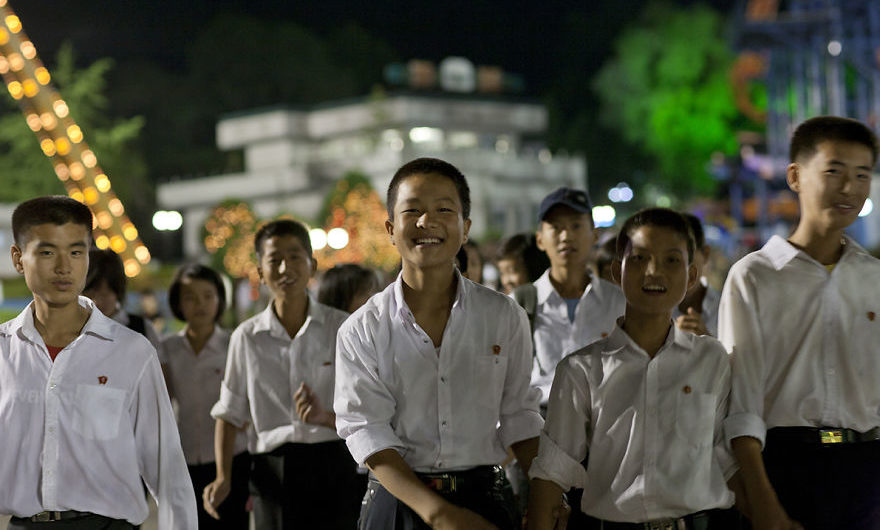La juventud coreana se esfuerza por su país.