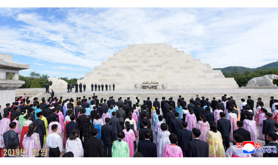 Ceremonia en recuerdo del histórico rey Tangun.
