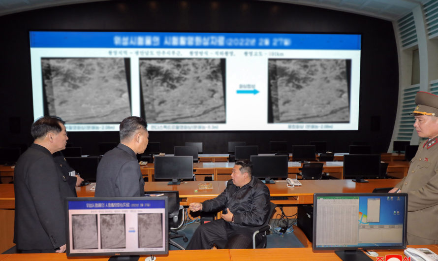 KIM JONG UN dirige en el terreno la Administración Nacional de Desarrollo Aeroespacial