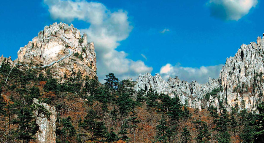 Peñasco Chonson, monumento natural de Corea