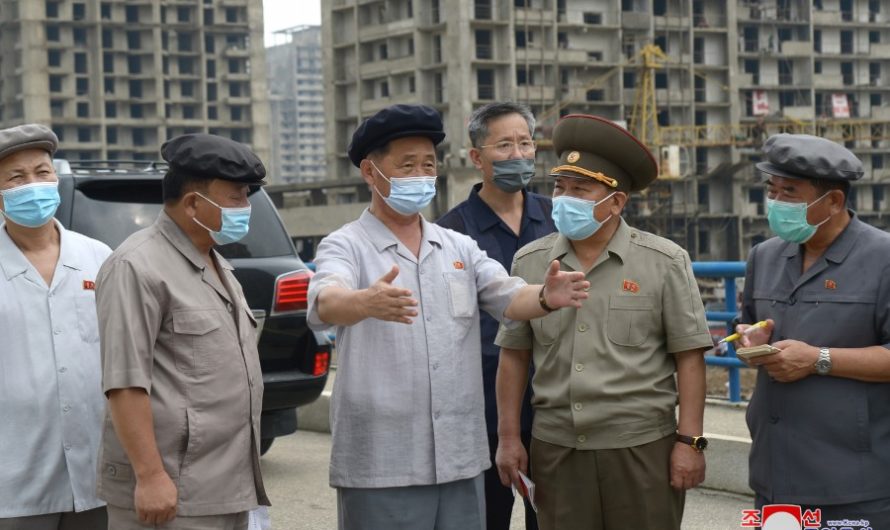 Premier coreano recorre el barrio residencial de Hwasong en construcción