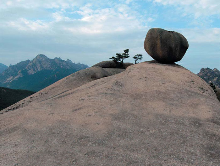 Roca Tagal del monte Kumgang
