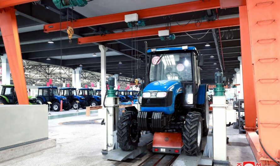 Remodelación de la Fábrica de Tractores Kumsong