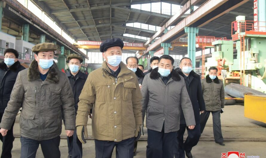 Kim Tok Hun supervisa gestiones de varios sectores