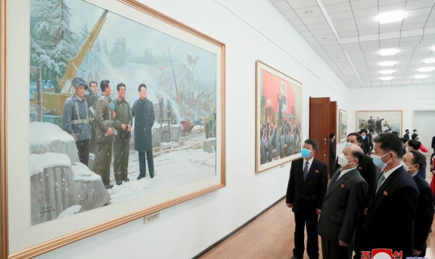 Abierta la exposición central de bellas artes en homenaje al Día de la Estrella Luz