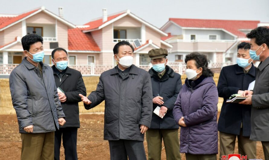 Choe Ryong Hae realiza visita de trabajo al distrito de Sukchon