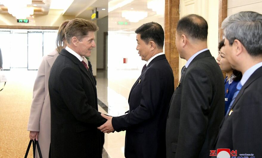 Llega a Pyongyang la delegación del territorio litoral ruso.