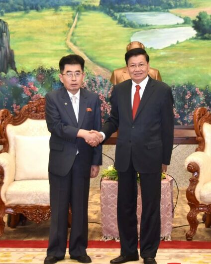 Jefe de delegación del PTC se reúne con presidente de Laos