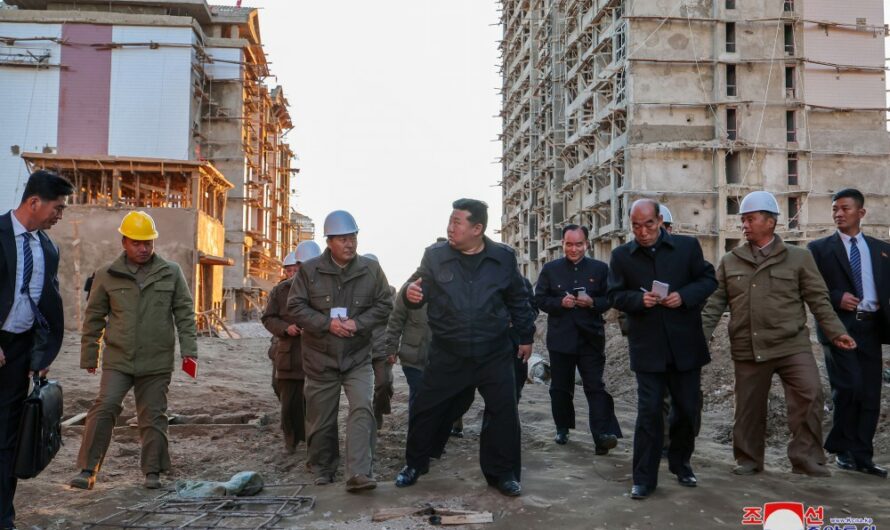 Campo de reconstrucción de áreas afectadas por inundación en Phyong-an del Norte