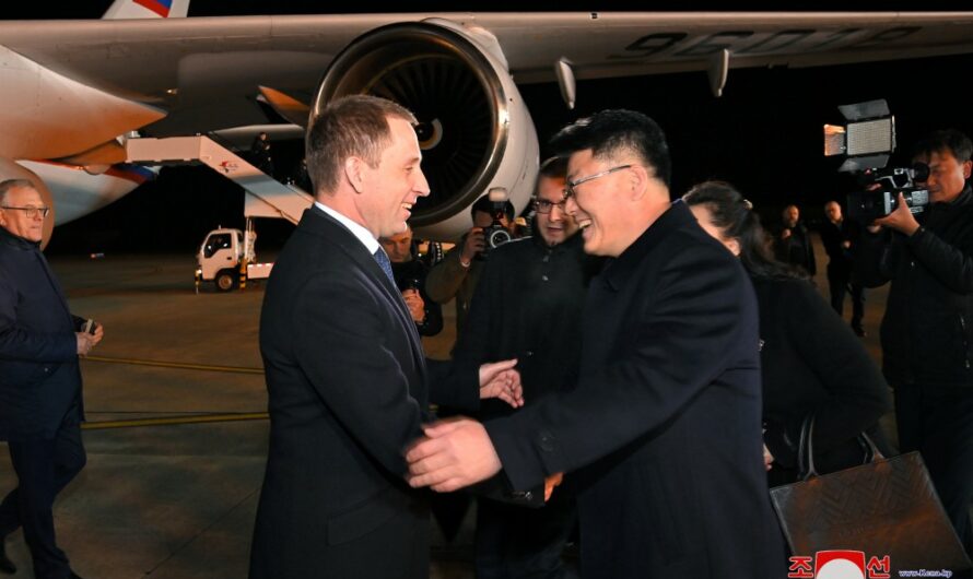 Llega a Pyongyang una delegación gubernamental de Rusia