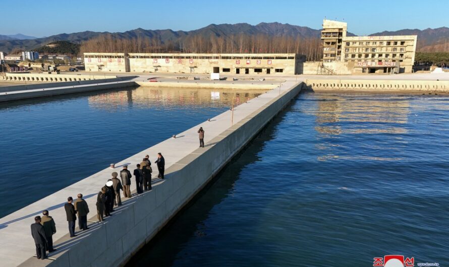 Construcción de la Empresa de Maricultura en Sinpho