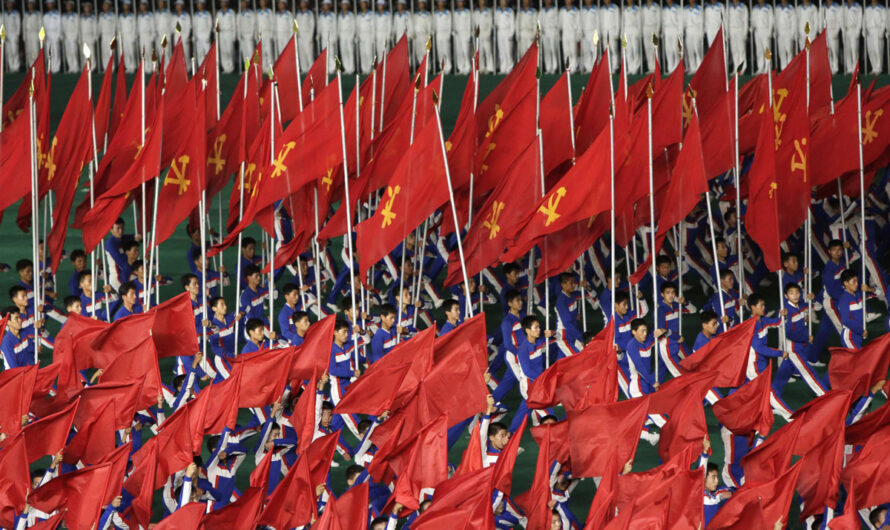 Movimiento por la Bandera Roja de las Tres Revoluciones
