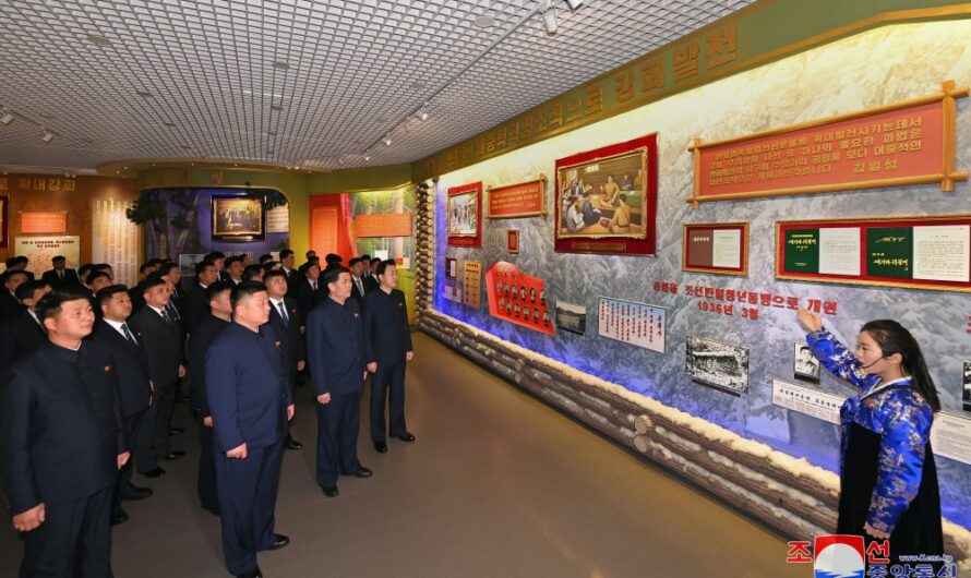 Visita al Museo del Movimiento Juvenil 