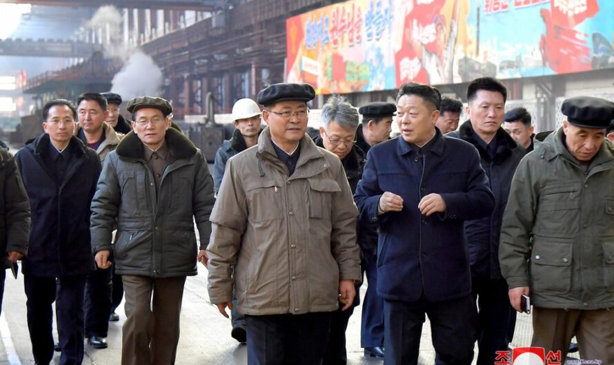 Supervisión de varias empresas en Hamgyong del Sur y del Norte