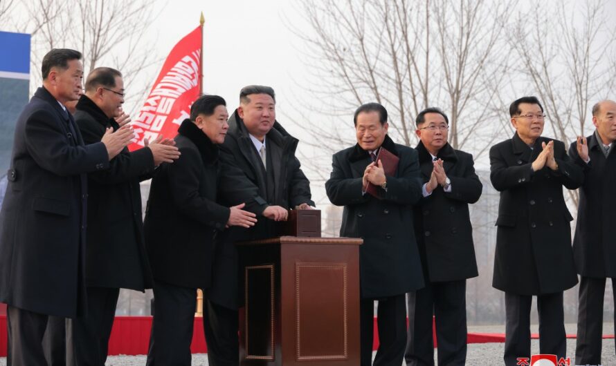 Inicio de cuarta etapa de la obra de viviendas en Hwasong