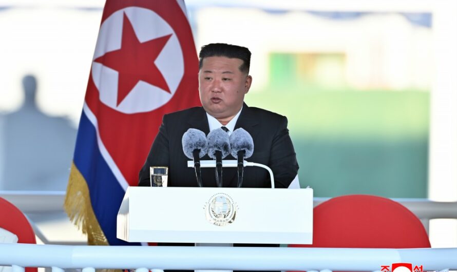 Discurso de KIM JONG UN en la botadura del nuevo destructor