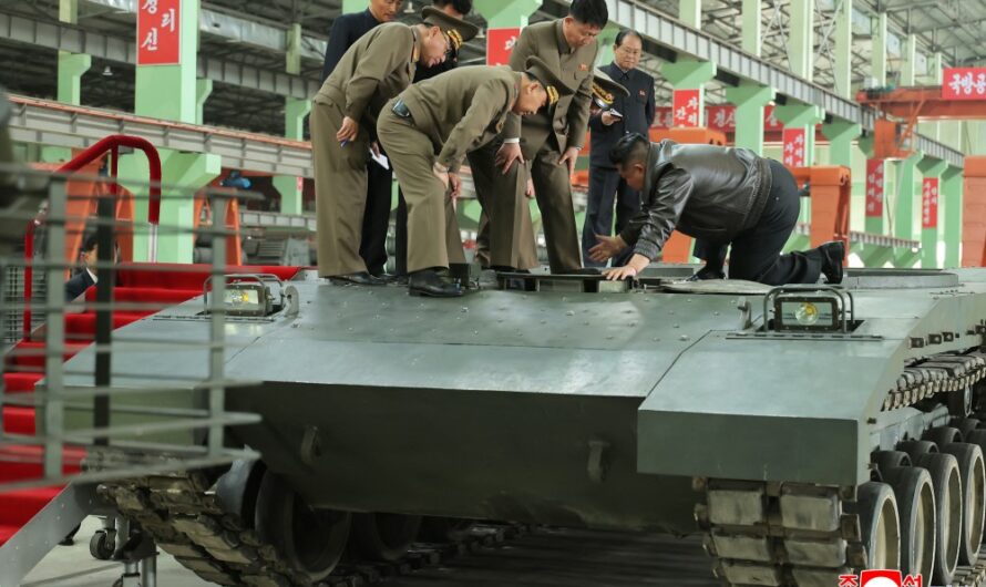 Visita a fábrica importante de tanques