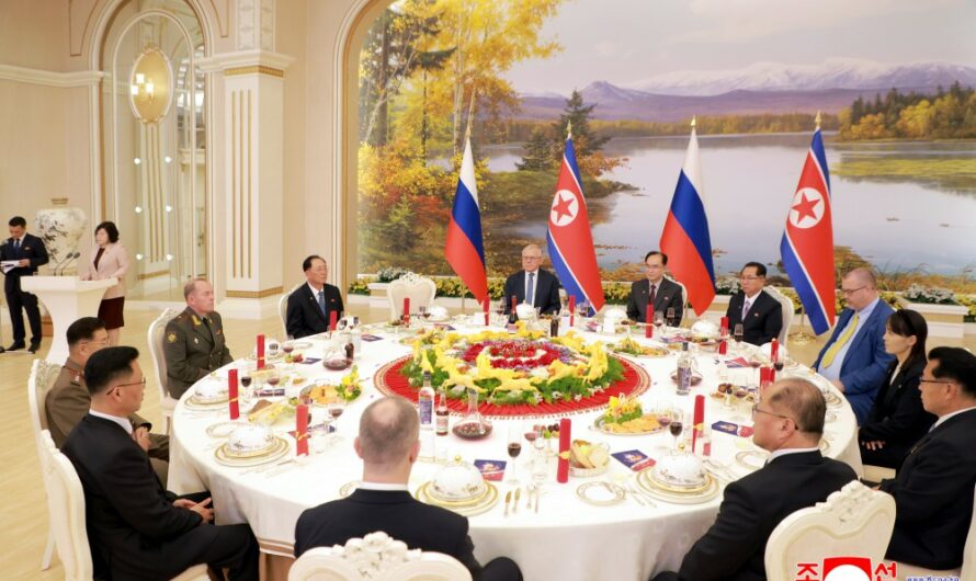 Conmemoración de la firma del Tratado sobre la Asociación Estratégica Integral con Rusia