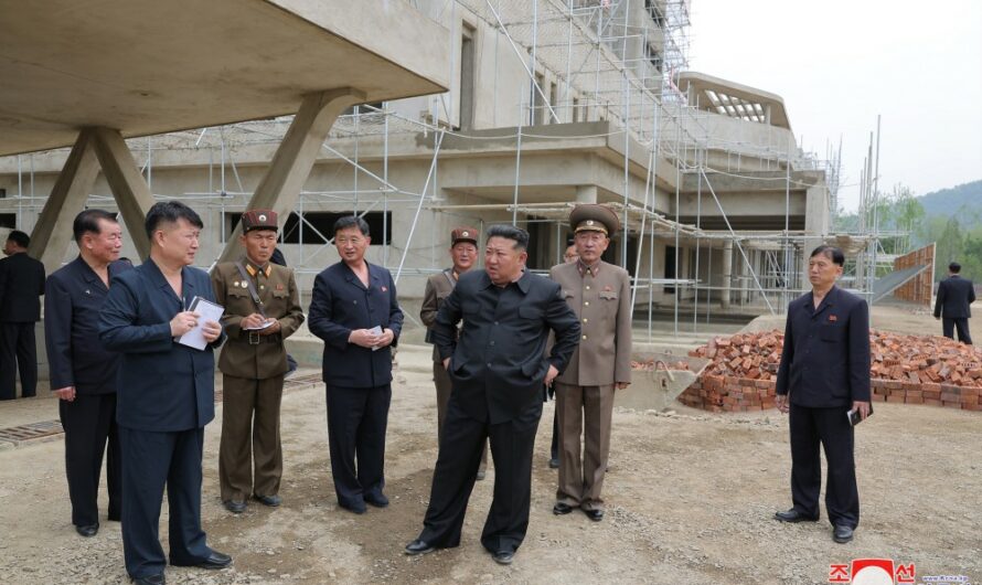 Construcción del complejo de servicios del distrito Kangdong