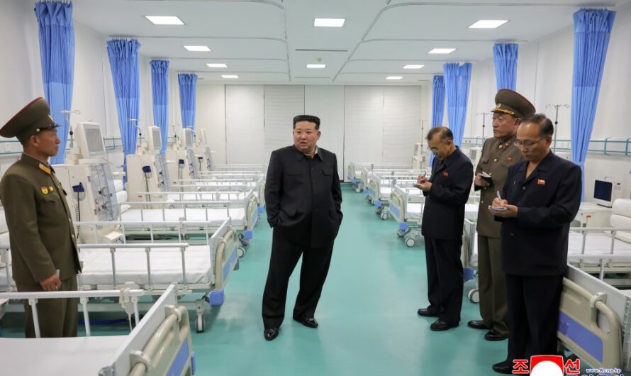 Recorrido por el Hospital Universal de Pyongyang previo a su inauguración.