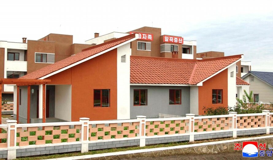 Nuevas viviendas en el distrito Mundok