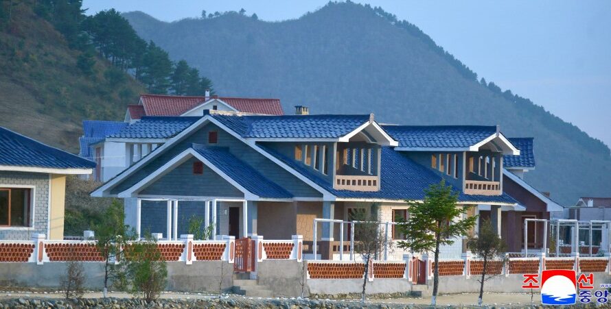 Viviendas nuevas en el distrito Kumgang