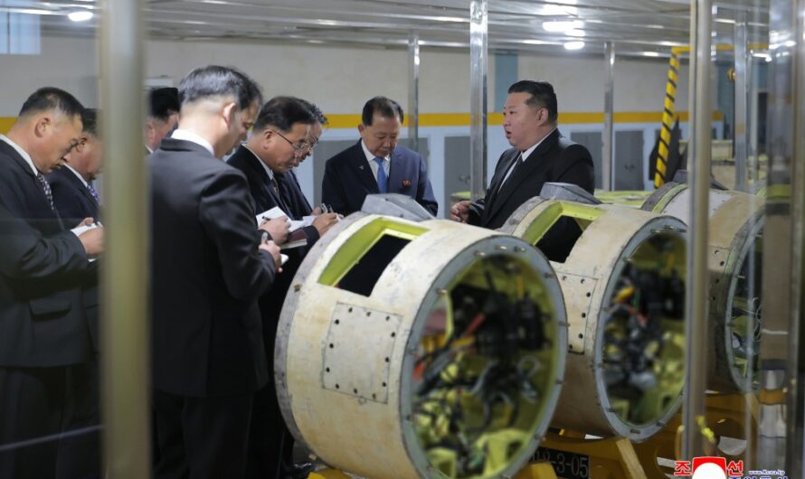 Dirección de importantes empresas de industria armamentista