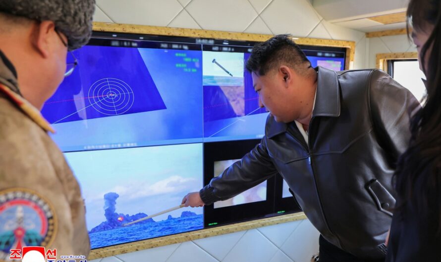 Disparo de prueba del sistema de lanzacohetes reactivos de gran calibre