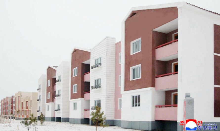 Levantadas nuevas viviendas en los distritos de la provincia de Phyong-an del Sur