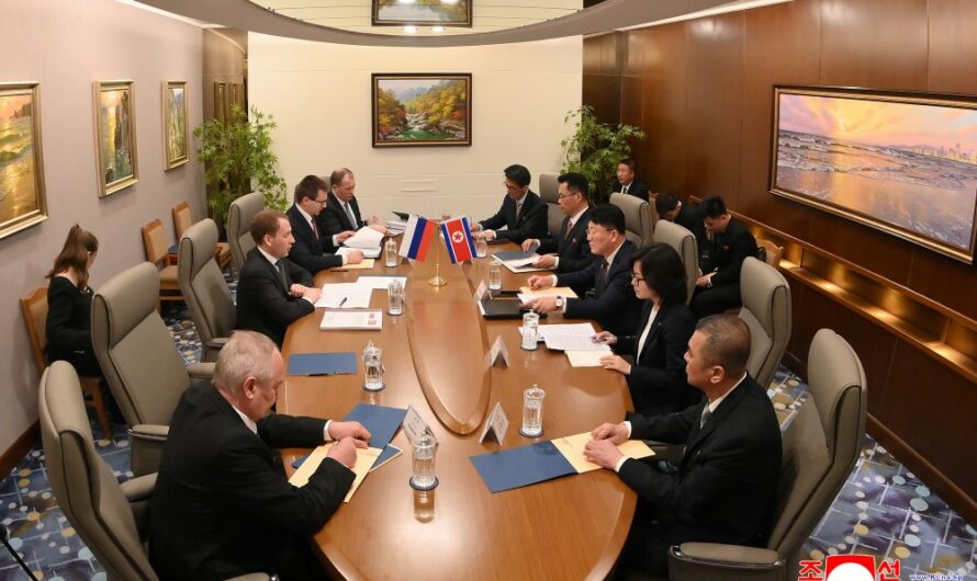 Conversaciones de trabajo por sectores para el intercambio y colaboración con Rusia