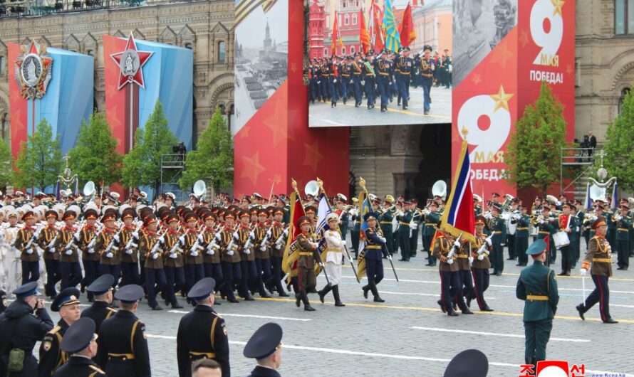 Columna mixta del EPC participa en el desfile de Moscú