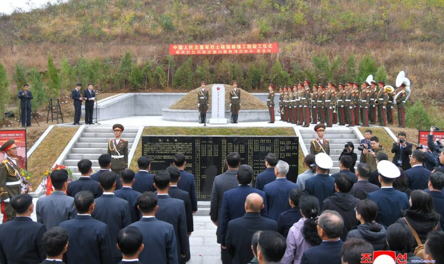 Se inaugura el Cementerio de Mártires del Cuerpo de Voluntarios del Pueblo Chino en el distrito de Sinphyong